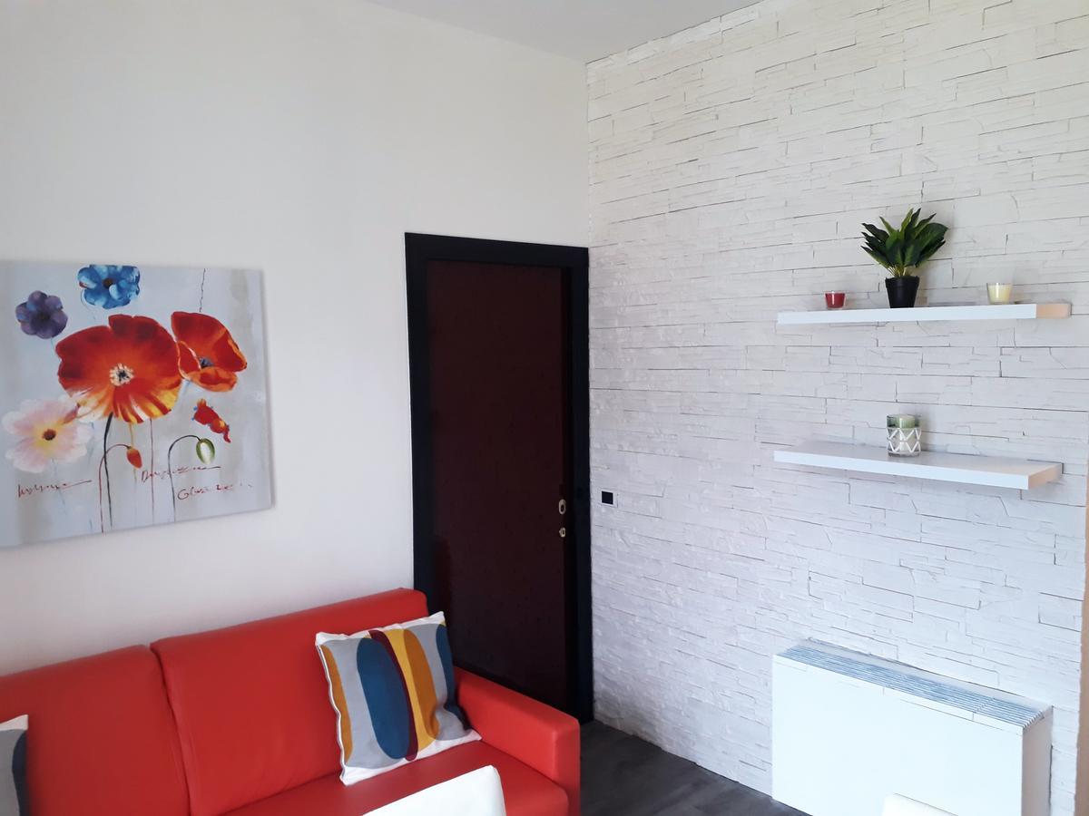 Campione Giulia Exclusive Lakefront Apartment By Gardadomusmea Campione del Garda Exterior foto