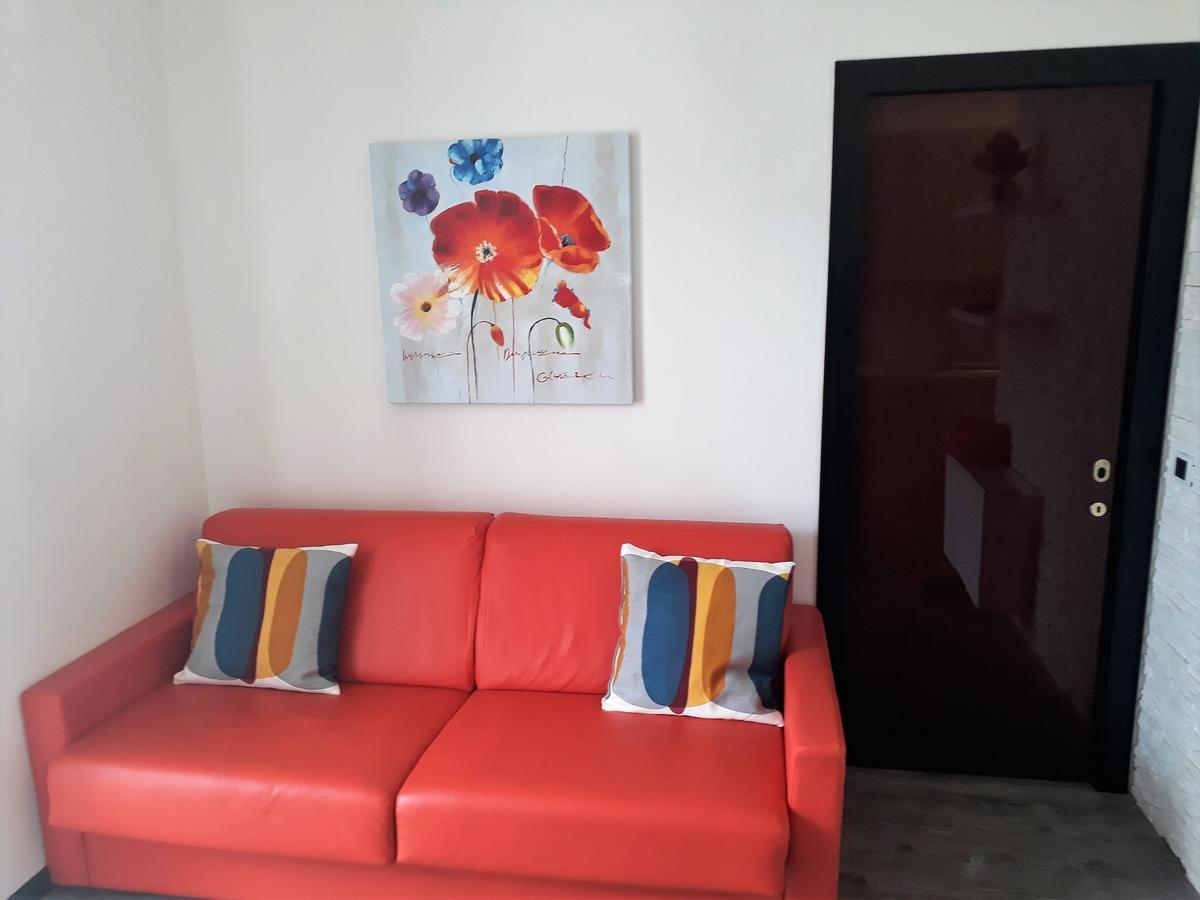 Campione Giulia Exclusive Lakefront Apartment By Gardadomusmea Campione del Garda Exterior foto