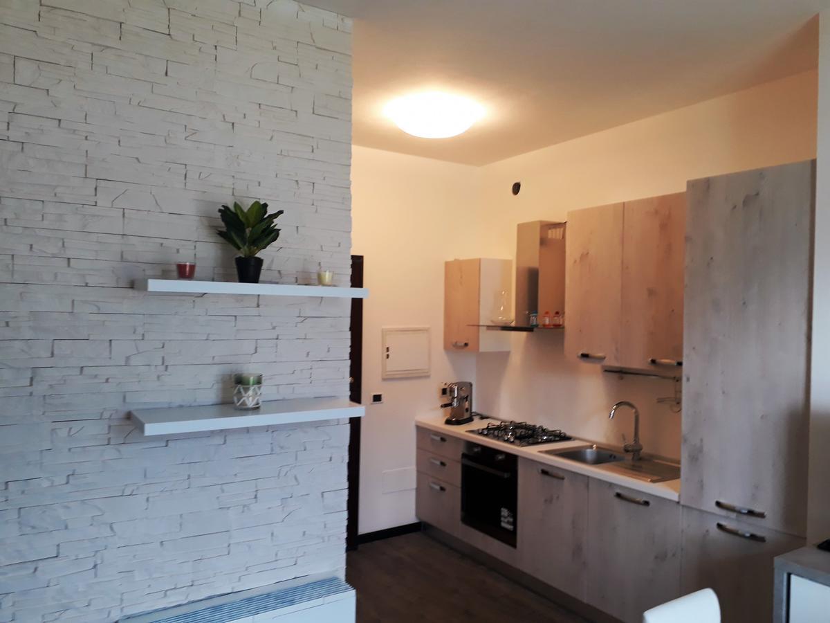 Campione Giulia Exclusive Lakefront Apartment By Gardadomusmea Campione del Garda Exterior foto